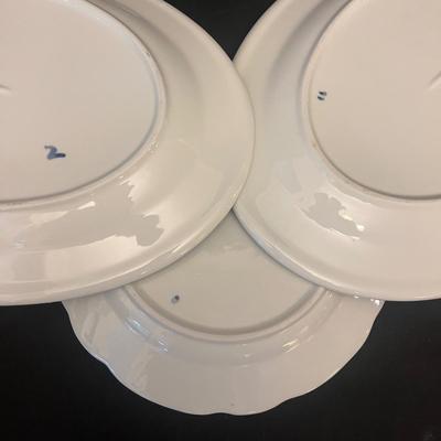 Blue & White Floral Design Dishes (K-MG)