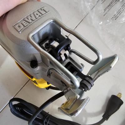 DeWalt Compact Jigsaw Kit (SB-JS)