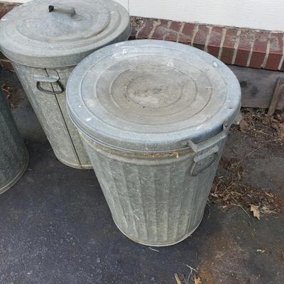 Eight Galvanized Cans and Pails (Y-KD)