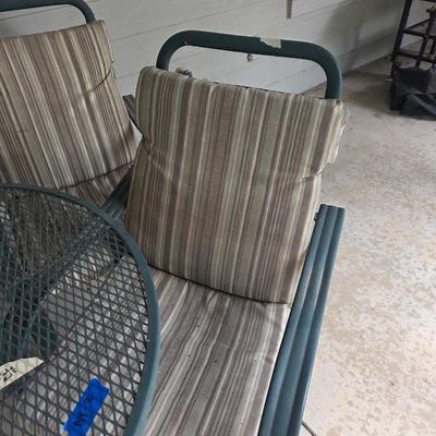 Sale Photo Thumbnail #511: Metal table & chairs with cushions