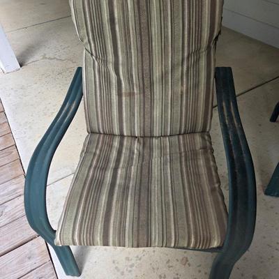 Sale Photo Thumbnail #512: Metal table & chairs with cushions