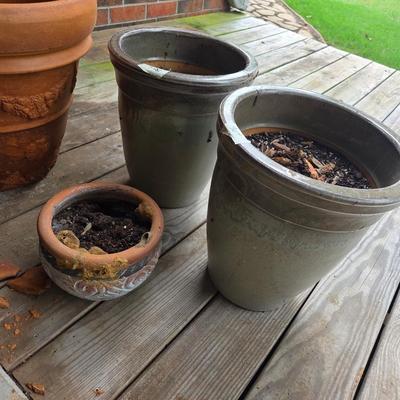 Sale Photo Thumbnail #515: Copper pots - 36x12
2 breakable tall pots
2 terra cotta
Animal planter is heavy