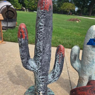 Sale Photo Thumbnail #546: Heavy statue desert decor