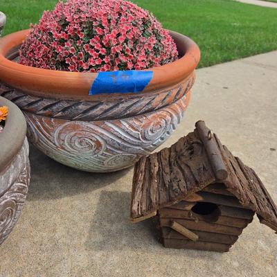 Sale Photo Thumbnail #552: Terra cotta flower pots
Birdhouses