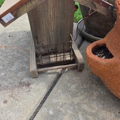 Sale Photo Thumbnail #557: Terra cotta flower pots
Birdhouses