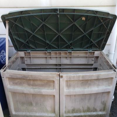 Suncast Outdoor Storage Cabinets (Y-KD)