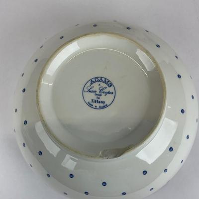 Sale Photo Thumbnail #557: Comes with Two large bowls, a tea pot, a sugar, and a creamer
Measurements:
Bowls 8” in diameter, 3.75” in height
Tea pot is 7” in height