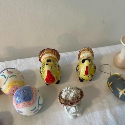 Assortment of Small Figurines (DR)