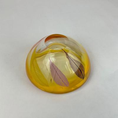 Sale Photo Thumbnail #564: Does have large cracks, please refer to photos.
Measurements:
3.25” in height, 6” in diameter