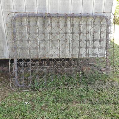 Old Metal Mattress Spring (Y-KD)