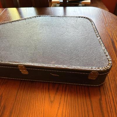 HENSON'S CHROMAHARP OR AUTOHARP IN HARD SIDED CASE