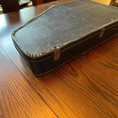 HENSON'S CHROMAHARP OR AUTOHARP IN HARD SIDED CASE