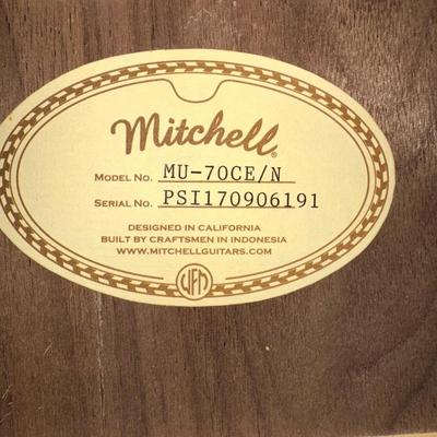 MITCHELL MU70CE CUTAWAY ACOUSGIC-ELECTRIC CONCERT UKULELE WITH CASE