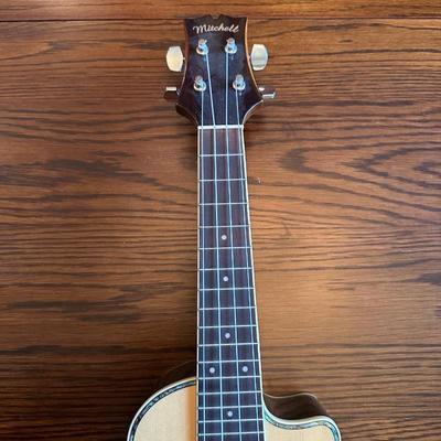 MITCHELL MU70CE CUTAWAY ACOUSGIC-ELECTRIC CONCERT UKULELE WITH CASE