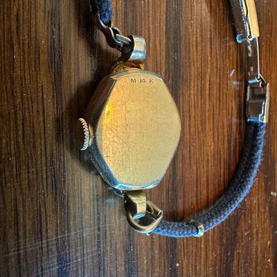 14K GOLD BENRUS WATCH