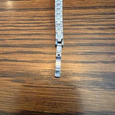 14K GOLD PLATED LADIES WATCH