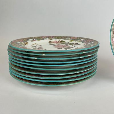 Sale Photo Thumbnail #587: paint is chipping around plates where the light blue trim is.
Measurements:
8.75” in diameter