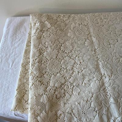 Lace Tablecloth (DR)
