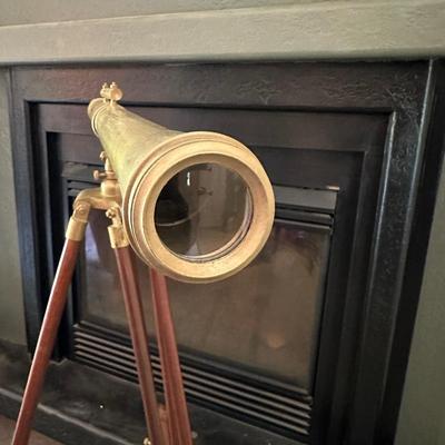 NAUTICAL BRASS ANTIQUE TELESCOPE ON A WOODEN TRIPOD