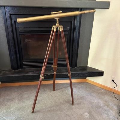 NAUTICAL BRASS ANTIQUE TELESCOPE ON A WOODEN TRIPOD