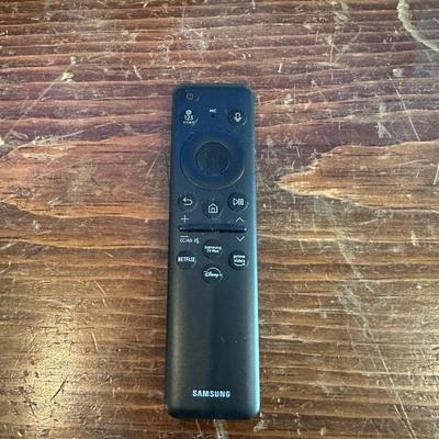 SAMSUNG 55" CLASS QLED 4K SMART TV WITH REMOTE, WALL MOUNT AND TV STAND (if you don't want to mount to a wall)