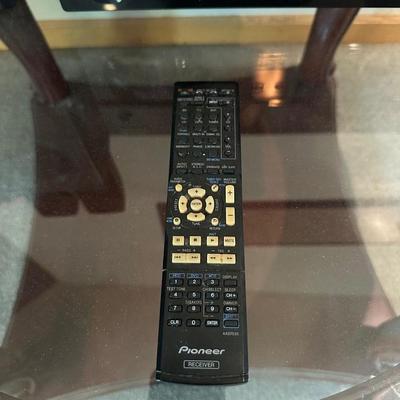 BOSE SURROUND SOUND SPEAKERS WITH A PIONEER RECEIVER