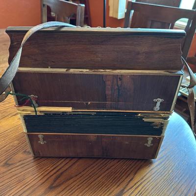VINTAGE PAOLO SOPRANI ACCORDION MADE IN ITALY