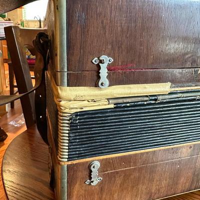 VINTAGE PAOLO SOPRANI ACCORDION MADE IN ITALY