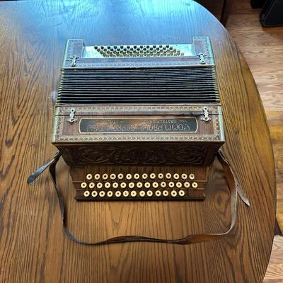 VINTAGE PAOLO SOPRANI ACCORDION MADE IN ITALY