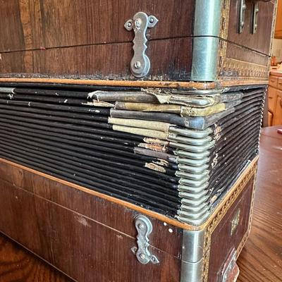 VINTAGE PAOLO SOPRANI ACCORDION MADE IN ITALY