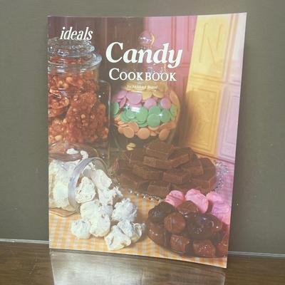Nice Ideals Candy Cookbook in Good Condition