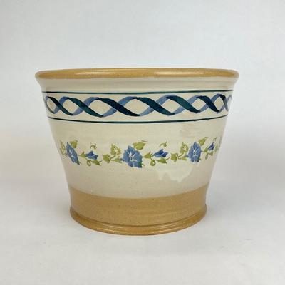 Sale Photo Thumbnail #599: Measurements:
7.5” in height, 10.5” in diameter
