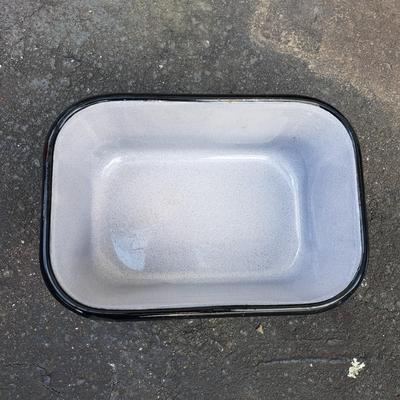 Enamel Ware Bowls, Pail, Bed Pans and More (G-KD)