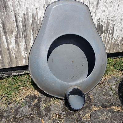Enamel Ware Bowls, Pail, Bed Pans and More (G-KD)