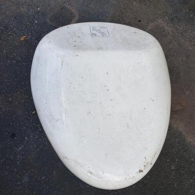 Enamel Ware Bowls, Pail, Bed Pans and More (G-KD)