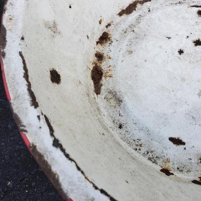 Enamel Ware Bowls, Pail, Bed Pans and More (G-KD)