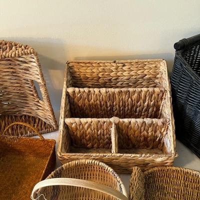 Assorted Basket Lot of 6