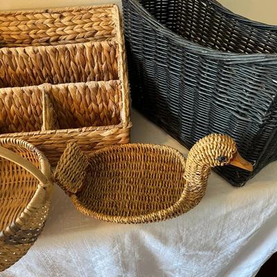 Assorted Basket Lot of 6