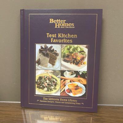 Nice 150 Better Homes and Gardens Test Kitchen Favorites Cookbook