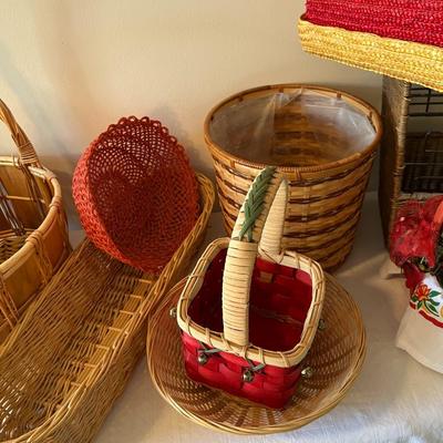 Assorted Basket Lot of 10 (DR)