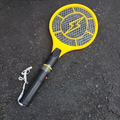 Camping Gear: Rubbermaid Cooler, Radio Shack NOAA Radio, & More (G-KD)