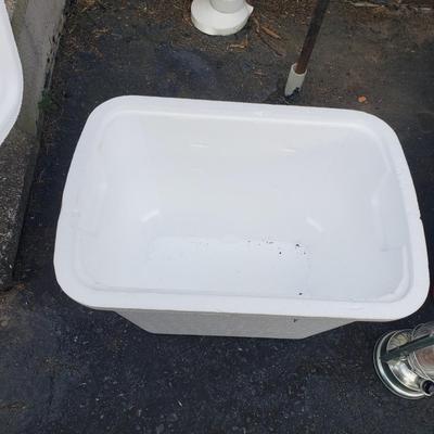 Camping Gear: Rubbermaid Cooler, Radio Shack NOAA Radio, & More (G-KD)