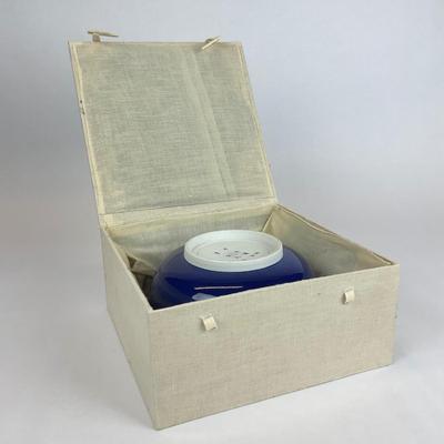 Sale Photo Thumbnail #626: Comes with troika box
Measurements:
7” in diameter, 3.25” in height