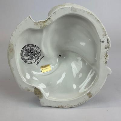 Sale Photo Thumbnail #637: Measurements:
9.5” in height, 6” in diameter
