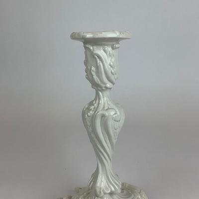 Sale Photo Thumbnail #636: Measurements:
9.5” in height, 6” in diameter