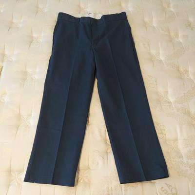Large Mixed Vintage Clothing Lot (B3-BBL)