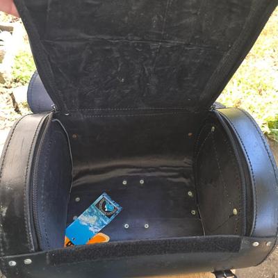 Motorcycle trunk bag