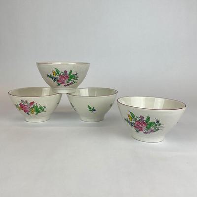 Sale Photo Thumbnail #664: One bowl has a chip on side, please refer to the photo.
Measurements:
3” in height, 5.5” in diameter