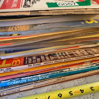 Vintage Lot - Hod Rod Car Racing Magazines