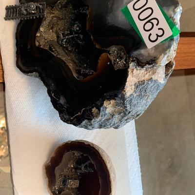 TWO Geode w/ Miners Shadowbox Scenes